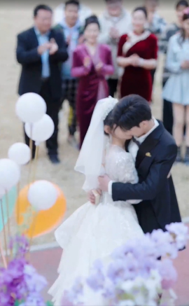 离婚后，陆总舔狗上身帮我提鞋(全集)